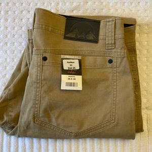 Wrangler All-terrain gear, New, work/ hiking pants, khaki, size 34wx30inseam